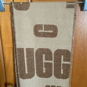 UGG Scarf